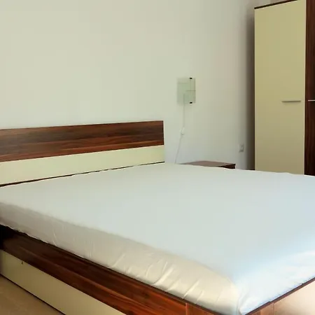 Apartment Sea Garden Marina 3