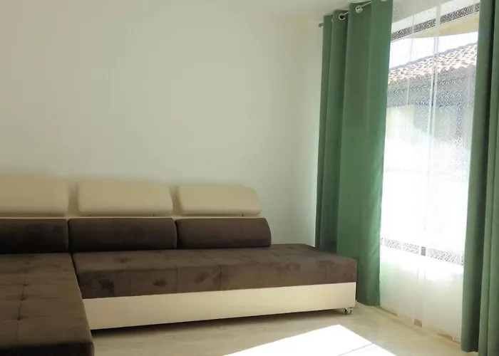 Apartment Sea Garden Marina 3 *